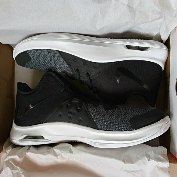 Nike Air Versitile III Mens Sneakers - Picture 6 of 7